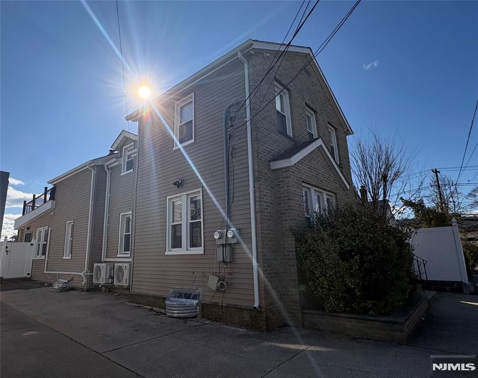 282 Harding Avenue 1st floor, Teaneck, NJ 07666