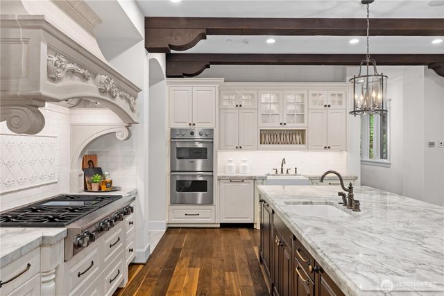 27126 SE Grand Ridge Drive, Issaquah, WA 98029
