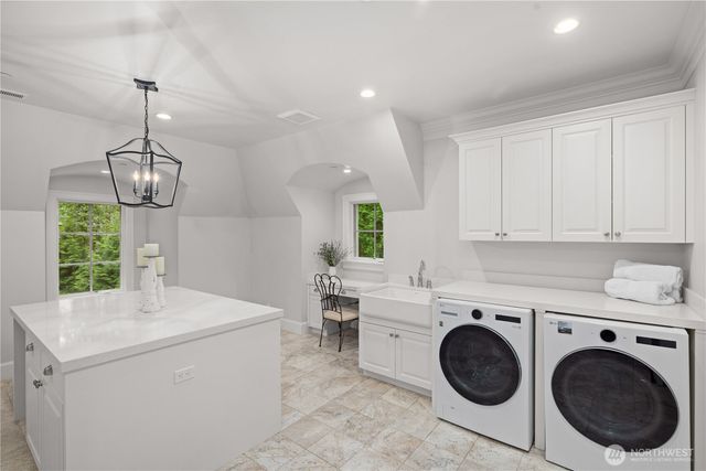 27126 SE Grand Ridge Drive, Issaquah, WA 98029