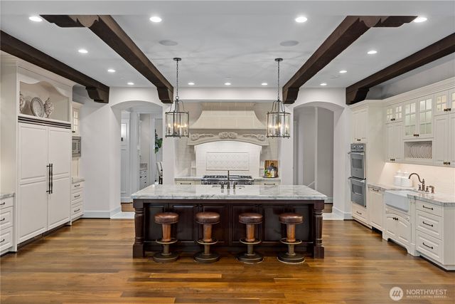 27126 SE Grand Ridge Drive, Issaquah, WA 98029