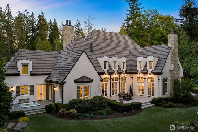 27126 SE Grand Ridge Drive, Issaquah, WA 98029
