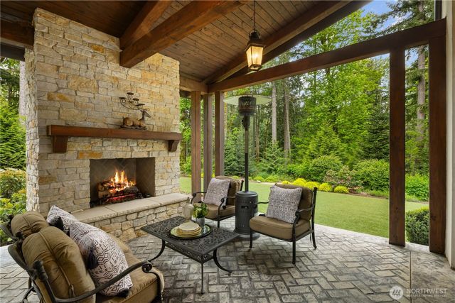 27126 SE Grand Ridge Drive, Issaquah, WA 98029