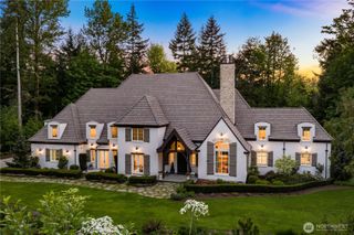 27126 SE Grand Ridge Drive, Issaquah, WA 98029