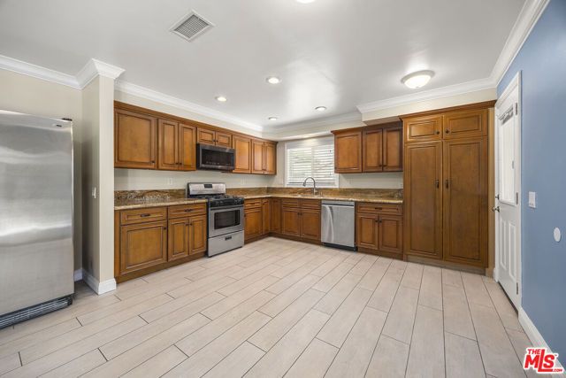 525 S Cardiff Street, Anaheim, CA 92806