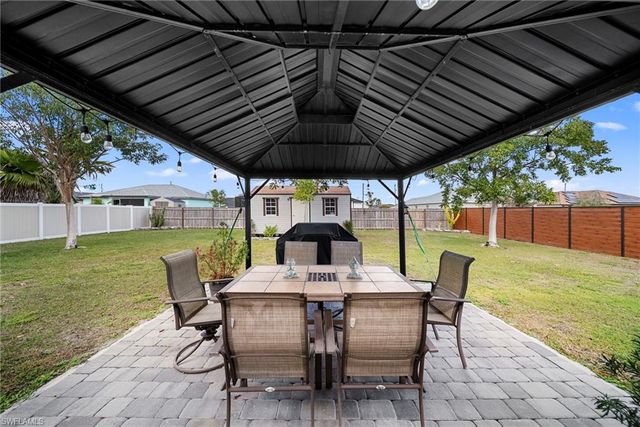 427 3rd ST, Cape Coral, FL 33993