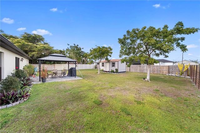 427 3rd ST, Cape Coral, FL 33993