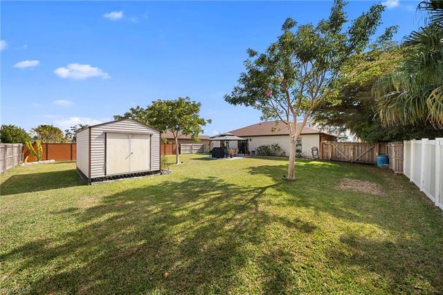 427 3rd ST, Cape Coral, FL 33993