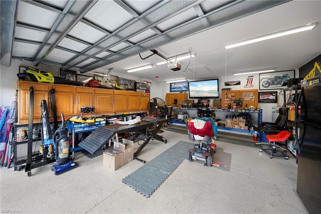 427 3rd ST, Cape Coral, FL 33993