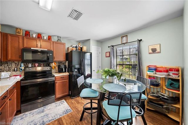 427 3rd ST, Cape Coral, FL 33993