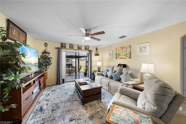 427 3rd ST, Cape Coral, FL 33993