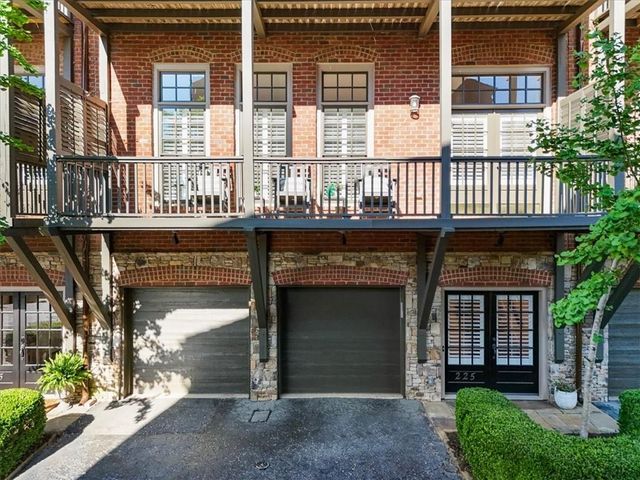 225 Founders Mill Court, Roswell, GA 30075