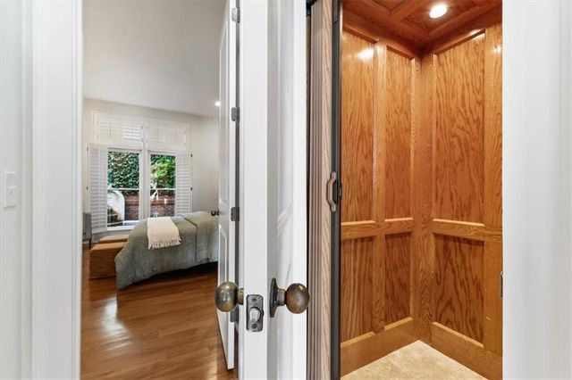 225 Founders Mill Court, Roswell, GA 30075