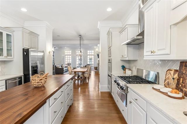 225 Founders Mill Court, Roswell, GA 30075