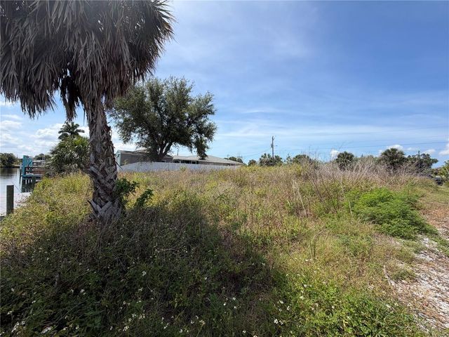 17122 MARYDALE ROAD, Port Charlotte, FL 33948