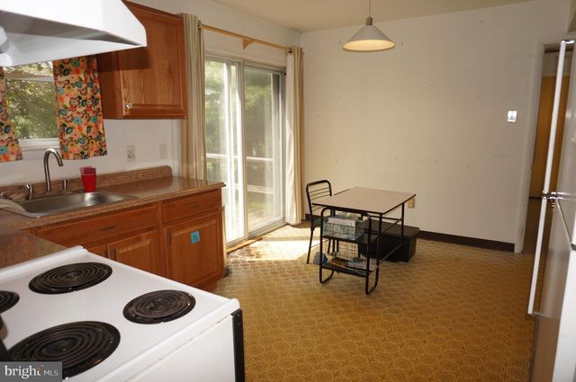 783 BLUE JAY RD, Harrisburg, PA 17111