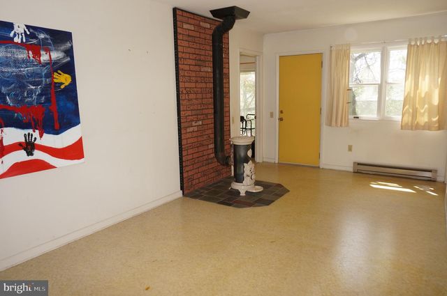 783 BLUE JAY RD, Harrisburg, PA 17111