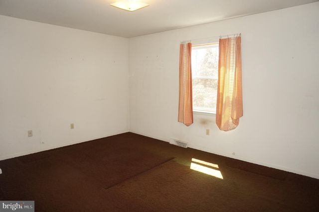 783 BLUE JAY RD, Harrisburg, PA 17111