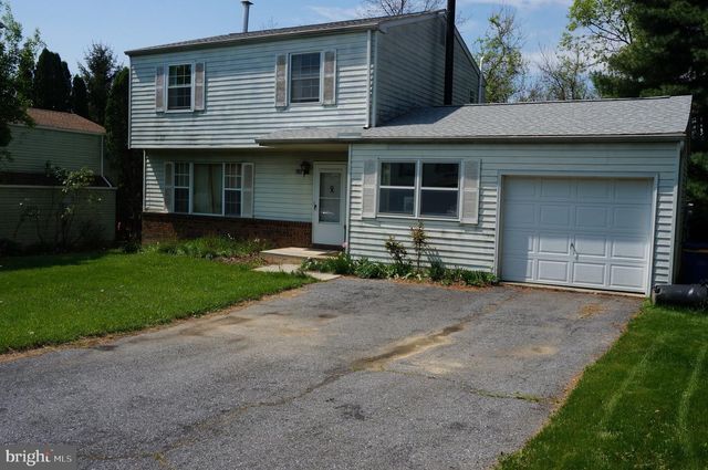 783 BLUE JAY RD, Harrisburg, PA 17111