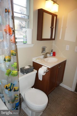 783 BLUE JAY RD, Harrisburg, PA 17111