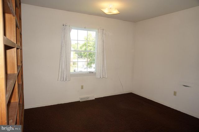 783 BLUE JAY RD, Harrisburg, PA 17111
