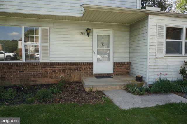 783 BLUE JAY RD, Harrisburg, PA 17111