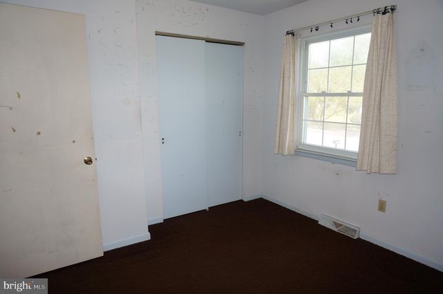 783 BLUE JAY RD, Harrisburg, PA 17111