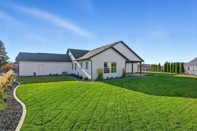 2539 S Man O War Ln, Veradale, WA 99037