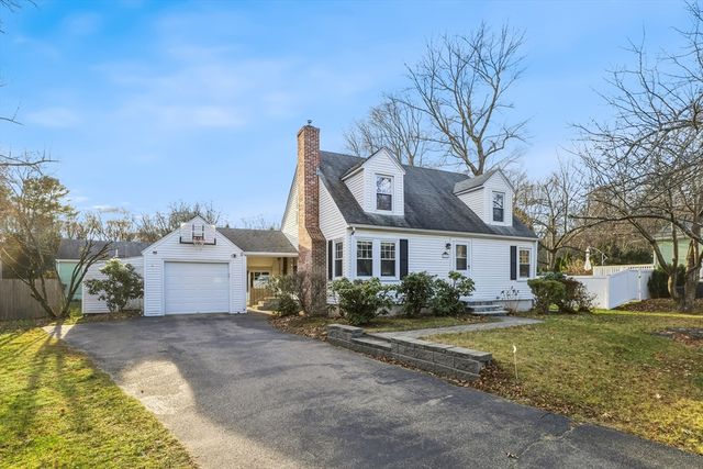 219 Prospect St, Ashland, MA 01721