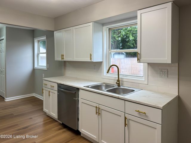 1728 Nelson Ave, Louisville, KY 40216