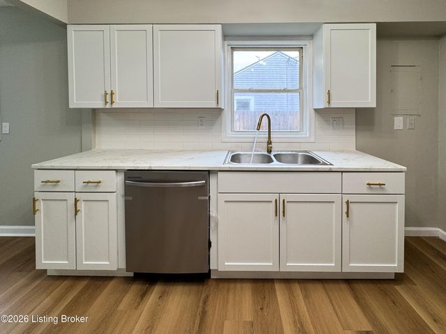 1728 Nelson Ave, Louisville, KY 40216