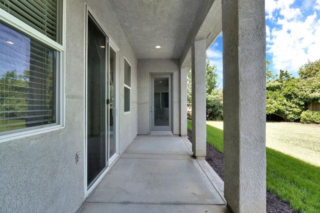 2852 Geary Avenue, Sanger, CA 93657