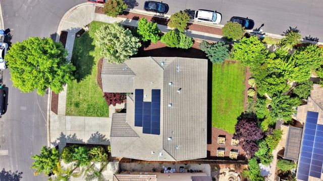 2852 Geary Avenue, Sanger, CA 93657