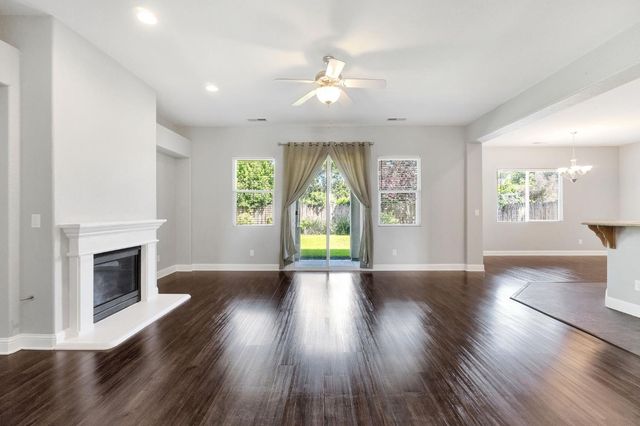 2852 Geary Avenue, Sanger, CA 93657