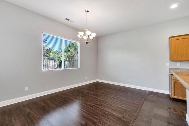 2852 Geary Avenue, Sanger, CA 93657