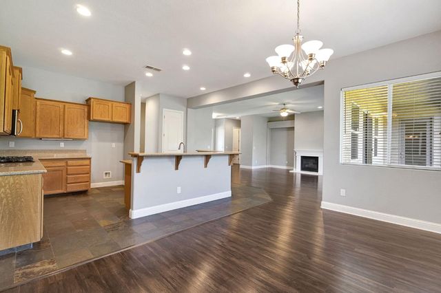 2852 Geary Avenue, Sanger, CA 93657