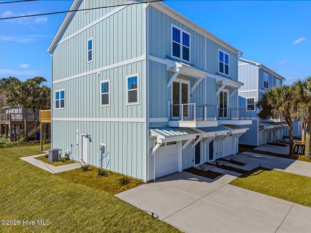 501 Greenville Avenue 2, Carolina Beach, NC 28428