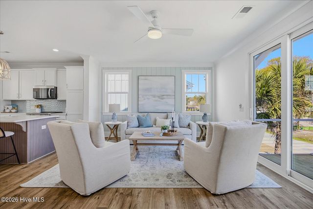 501 Greenville Avenue 2, Carolina Beach, NC 28428