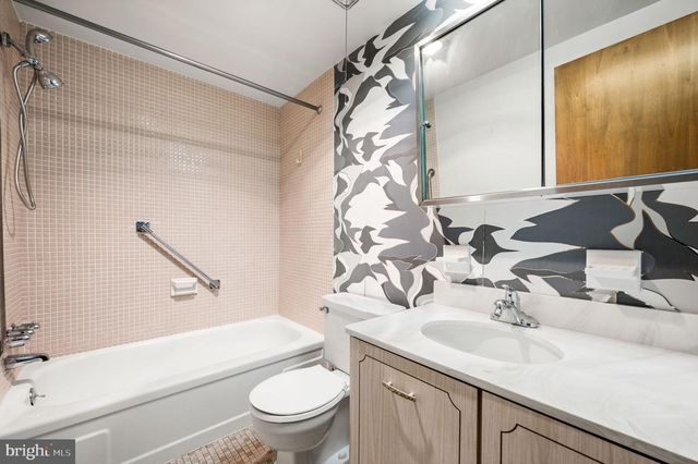 309 FLORENCE AVE #229N, Jenkintown, PA 19046