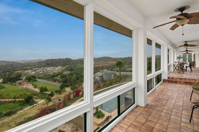29509 Hoxie Ranch Rd, Vista, CA 92084