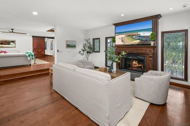 29509 Hoxie Ranch Rd, Vista, CA 92084