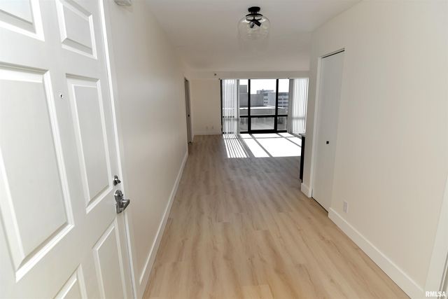 123 SW JEFFERSON Avenue W6A-B, Peoria, IL 61602