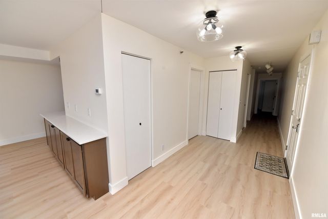 123 SW JEFFERSON Avenue W6A-B, Peoria, IL 61602