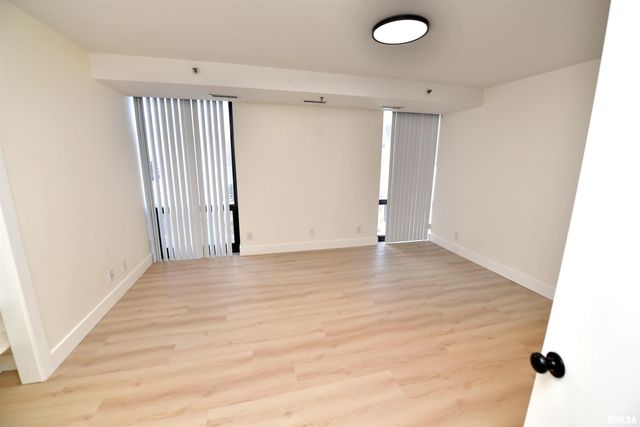 123 SW JEFFERSON Avenue W6A-B, Peoria, IL 61602