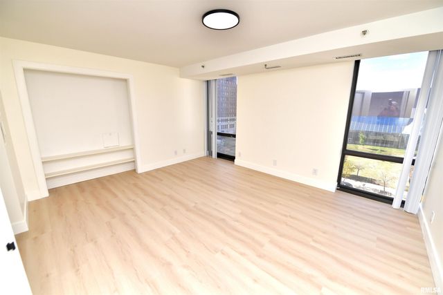 123 SW JEFFERSON Avenue W6A-B, Peoria, IL 61602