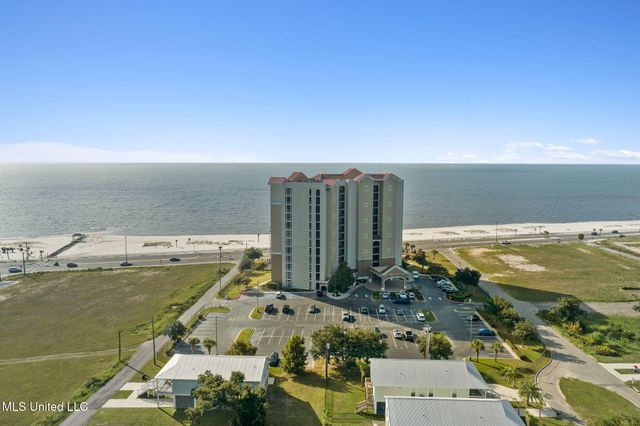 1200 Beach Drive, 104, Gulfport, MS 39507