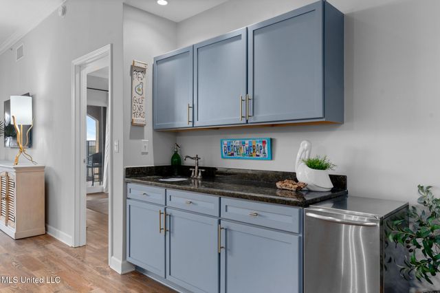 1200 Beach Drive, 104, Gulfport, MS 39507