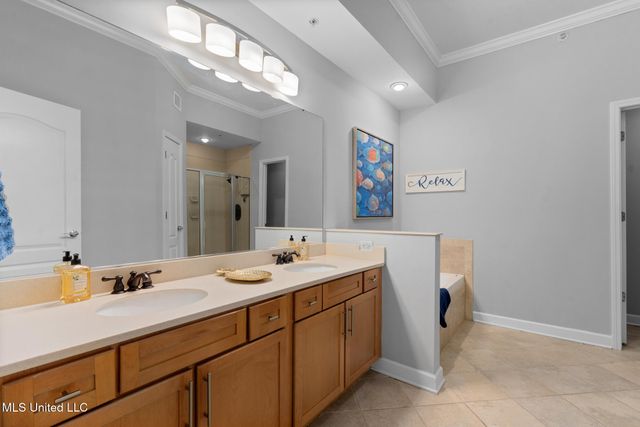 1200 Beach Drive, 104, Gulfport, MS 39507