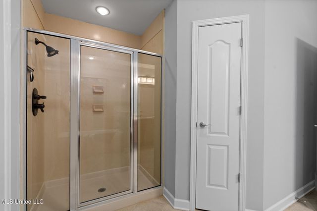 1200 Beach Drive, 104, Gulfport, MS 39507