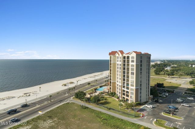 1200 Beach Drive, 104, Gulfport, MS 39507
