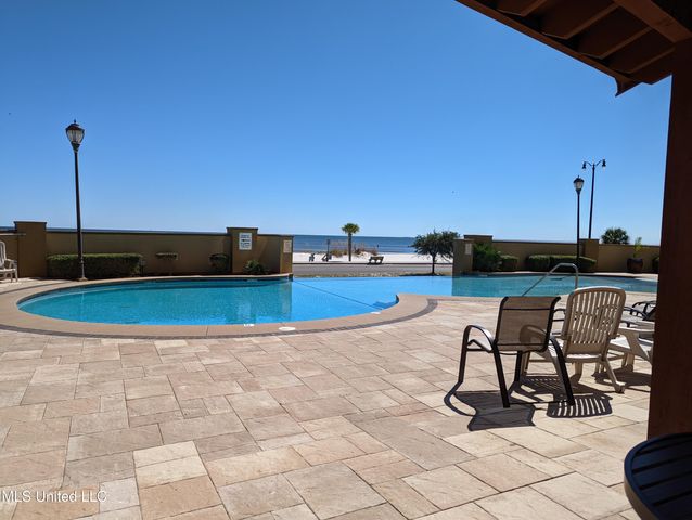 1200 Beach Drive, 104, Gulfport, MS 39507